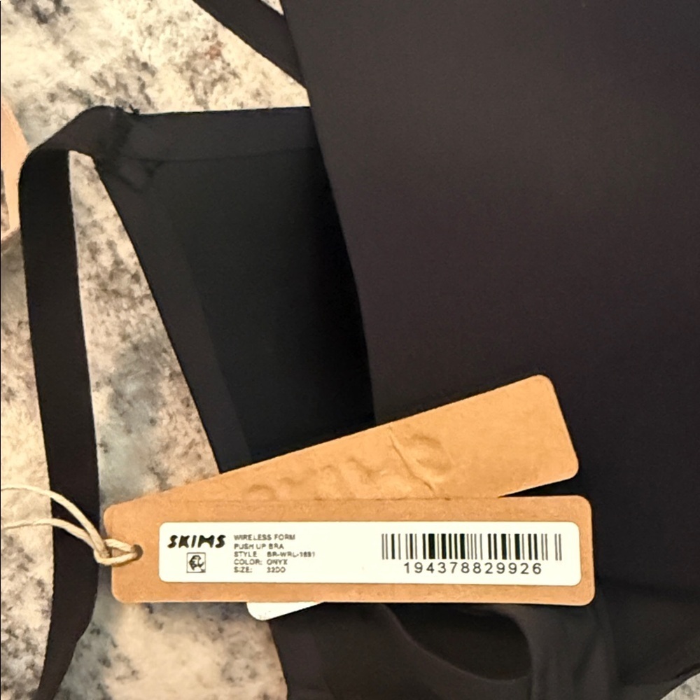 SKIMS NWT Wireless Form Plunge Push-Up Bra Onyx Black 32DD (1891) - Picture 5 of 6